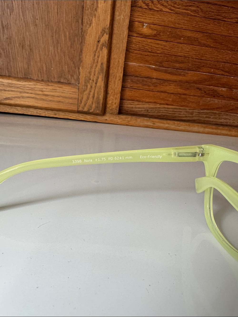 Peepers Nola Blue Light Lemon Yellow Readers 1.75 - Picture 5 of 6